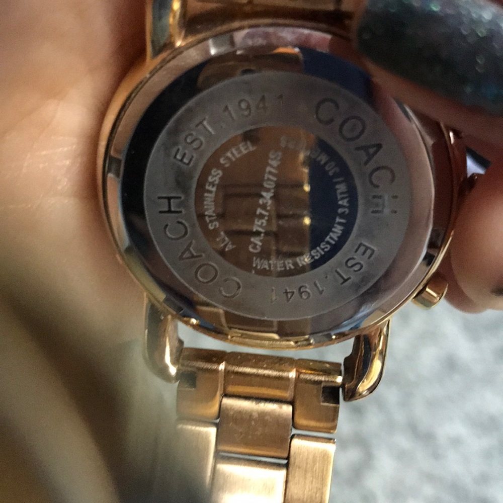 Women’s Watch - Picture 4 of 8